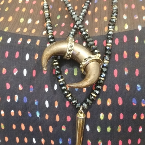 Beaded necklaces - Picture 6 of 6